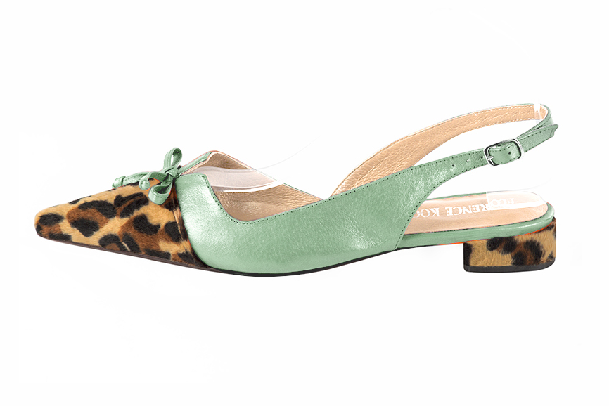 Safari black and mint green women's open back shoes, with a knot. Pointed toe. Flat flare heels. Profile view - Florence KOOIJMAN